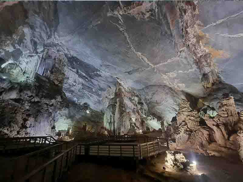 Phong Nha Cave